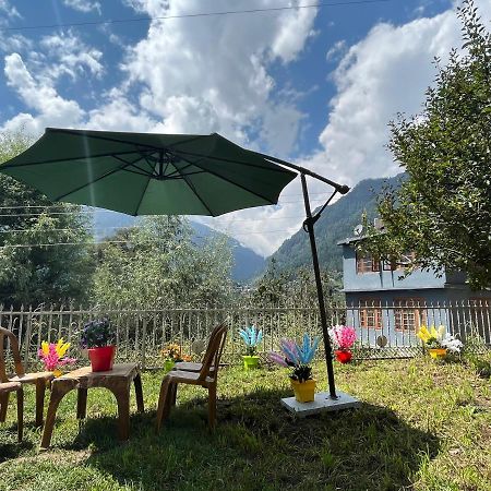 Hotel Hollywood - Top Rated & Most Awarded Property In Manali Exterior photo